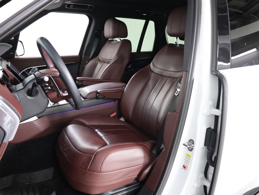 Used 2025 Land Rover Range Rover SE AWD/4WD image 39