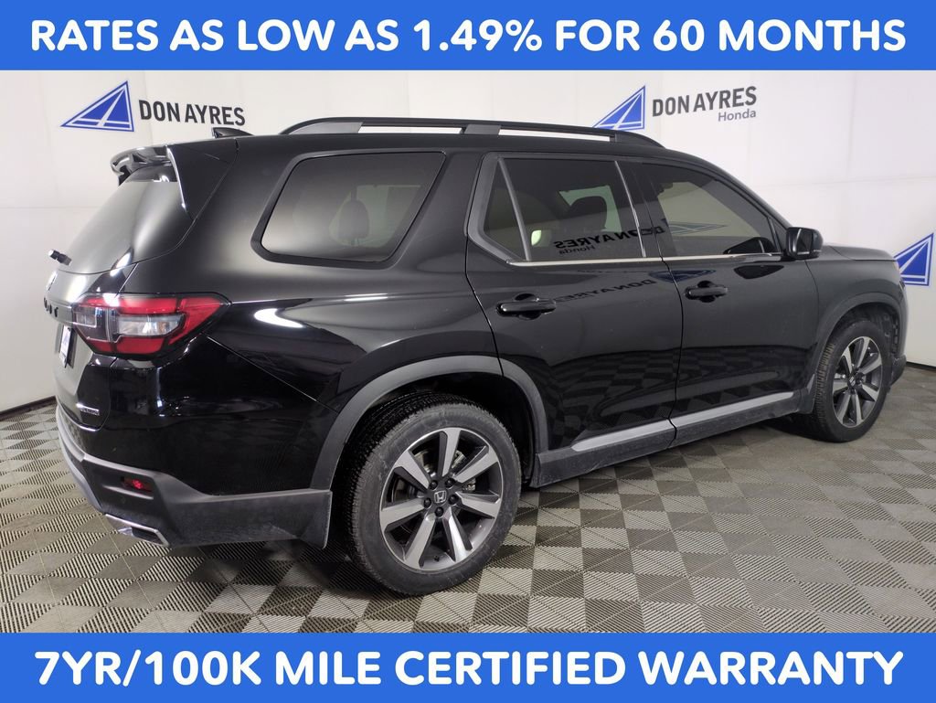 Certified 2024 Honda Pilot Touring image 5