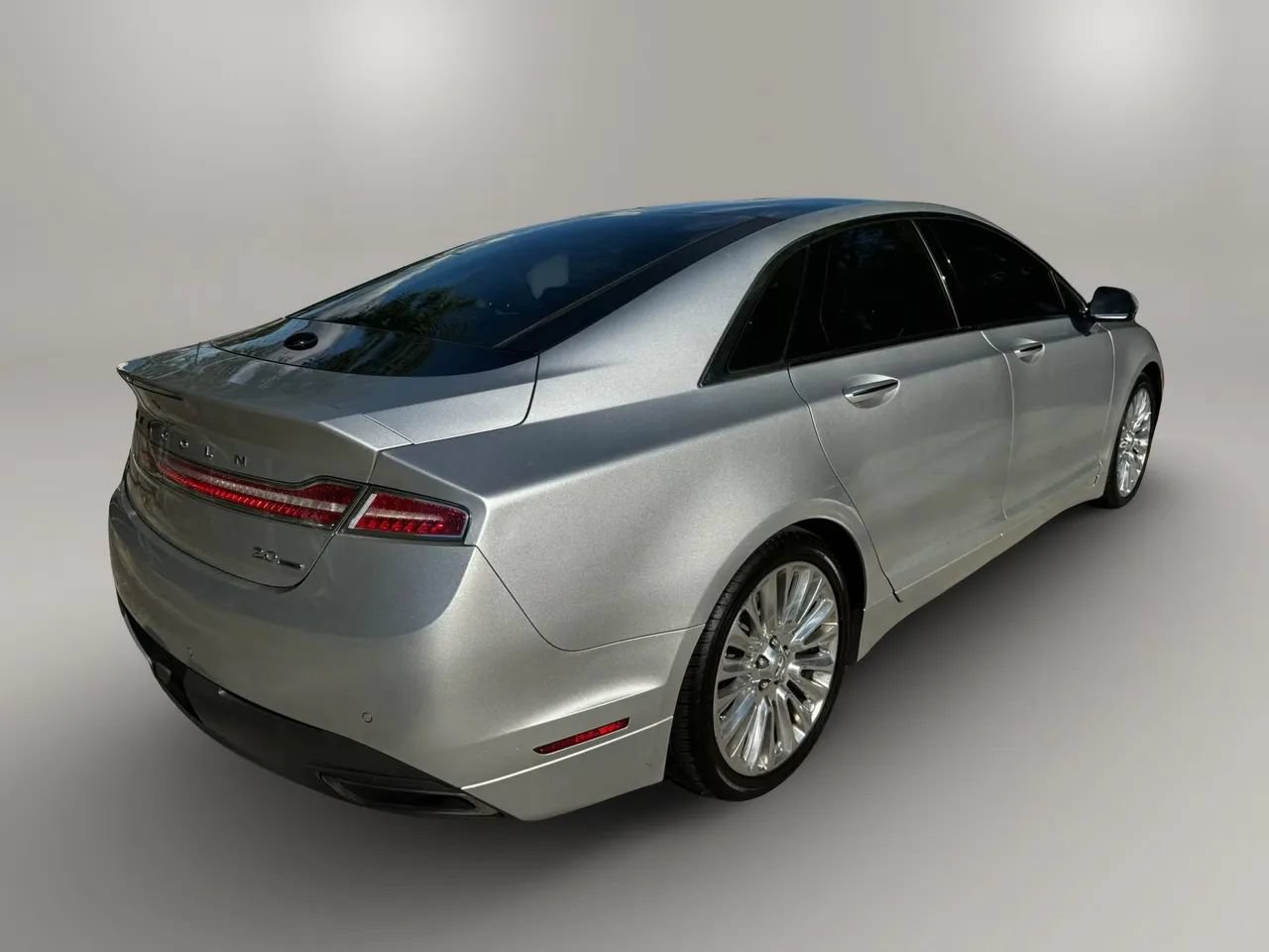 Used 2013 Lincoln MKZ FWD image 8