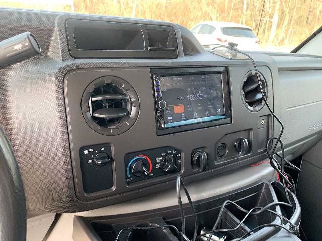 Used 2017 Ford E-450 and Econoline 450 Super Duty w/ Power Windows & Locks Group RWD image 13