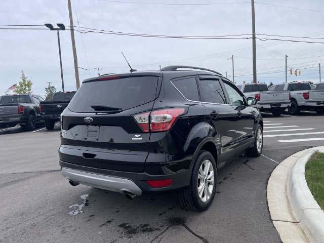 Certified 2018 Ford Escape SE FWD image 5