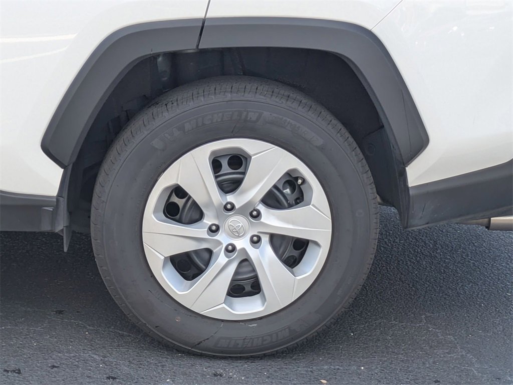Used 2025 Toyota RAV4 LE image 11