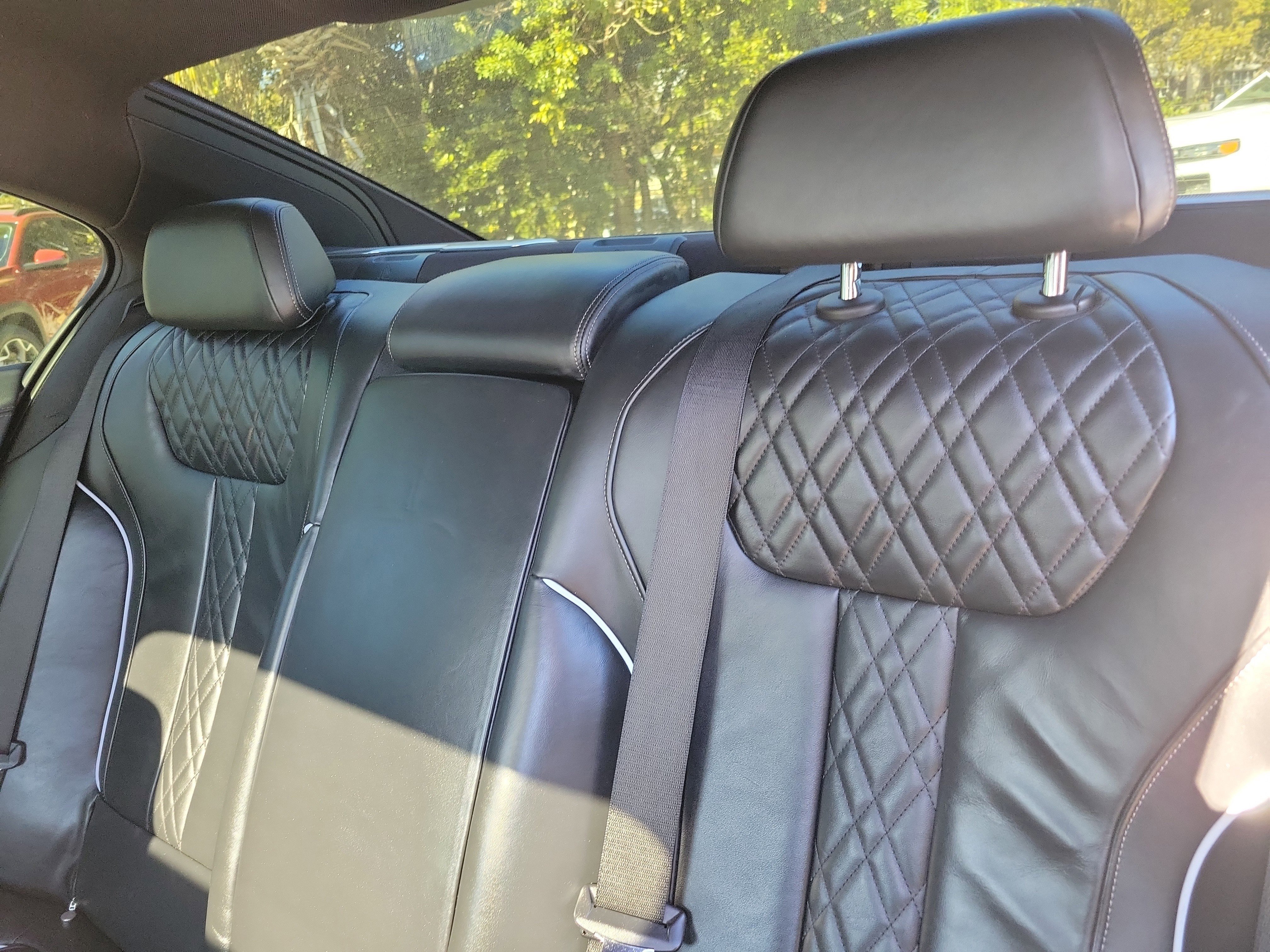 Used 2021 BMW 750i xDrive w/ M Sport Package image 18