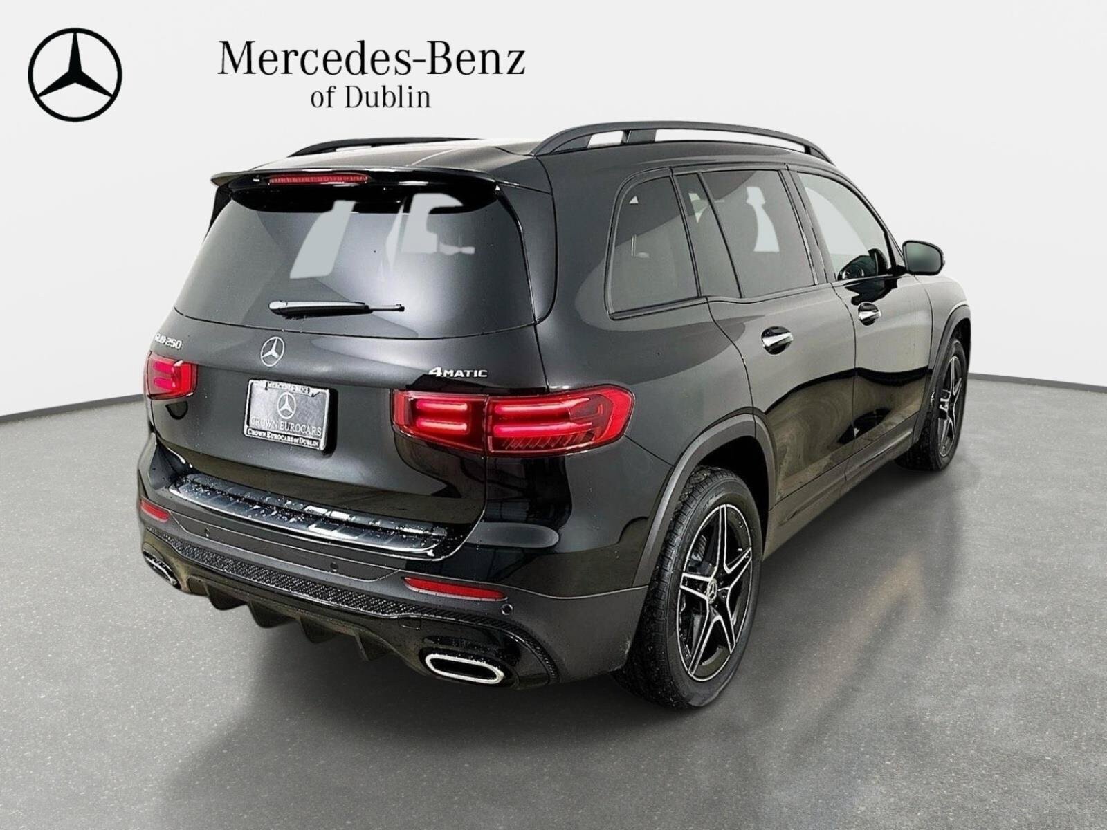 Used 2026 Mercedes-Benz GLB 250 4MATIC image 5