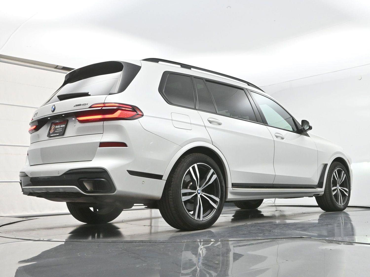 Used 2023 BMW X7 xDrive40i w/ Executive Package image 37