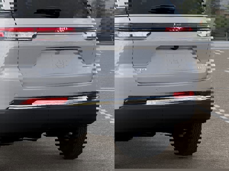 New 2025 Jeep Grand Cherokee Laredo X image 13