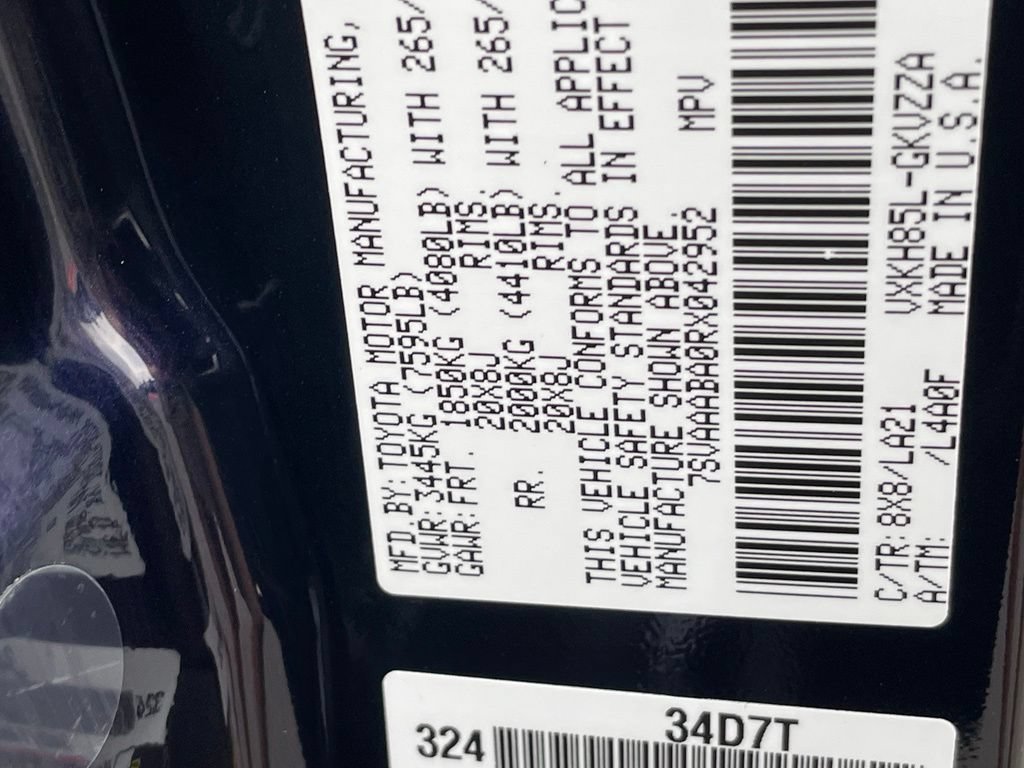 Used 2024 Toyota Sequoia Platinum AWD/4WD image 35