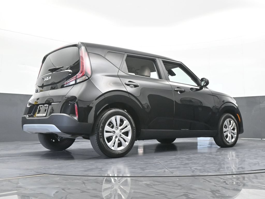Used 2023 Kia Soul LX FWD image 48