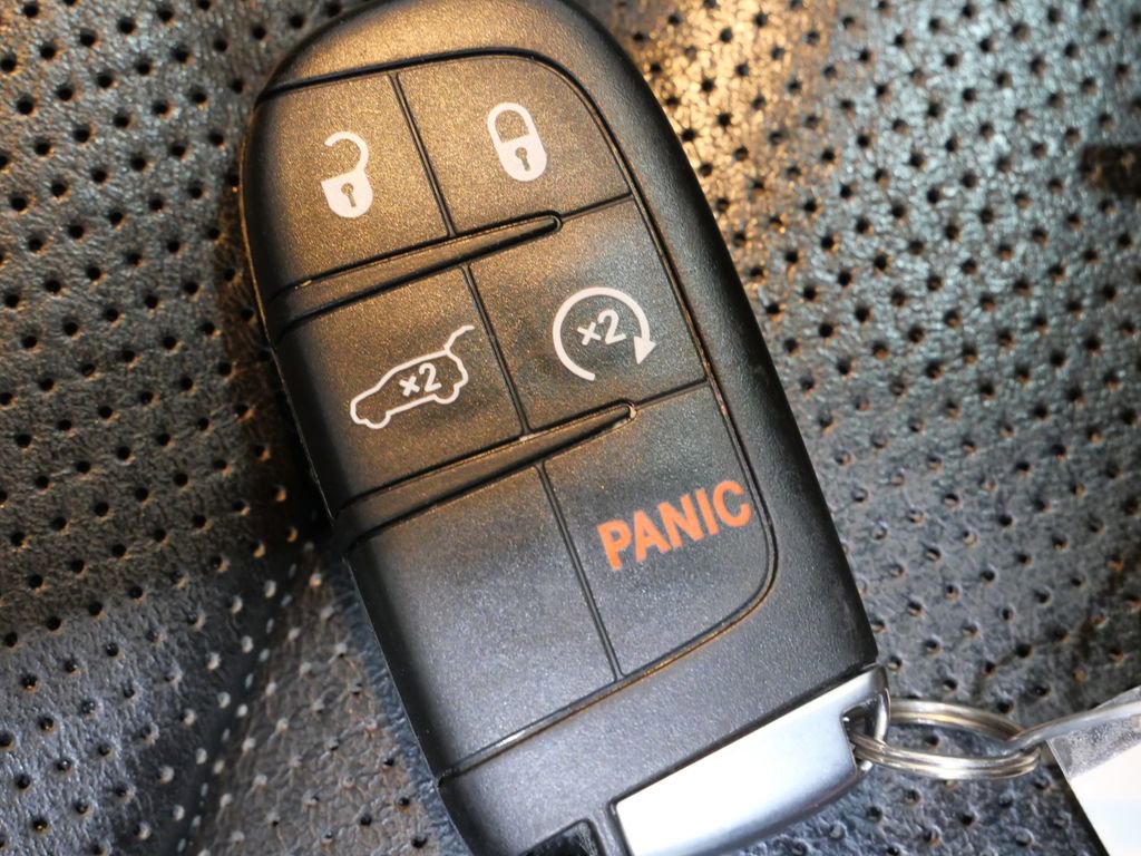 Used 2023 Dodge Durango R/T image 32