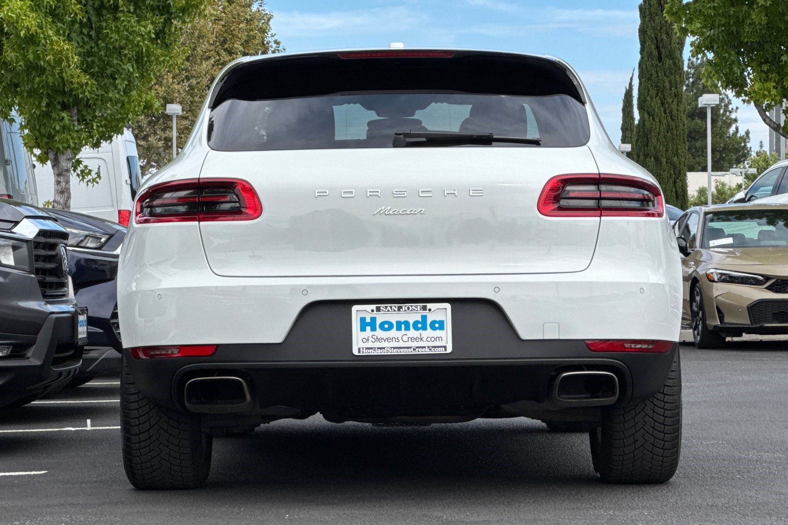Used 2017 Porsche Macan AWD/4WD image 10