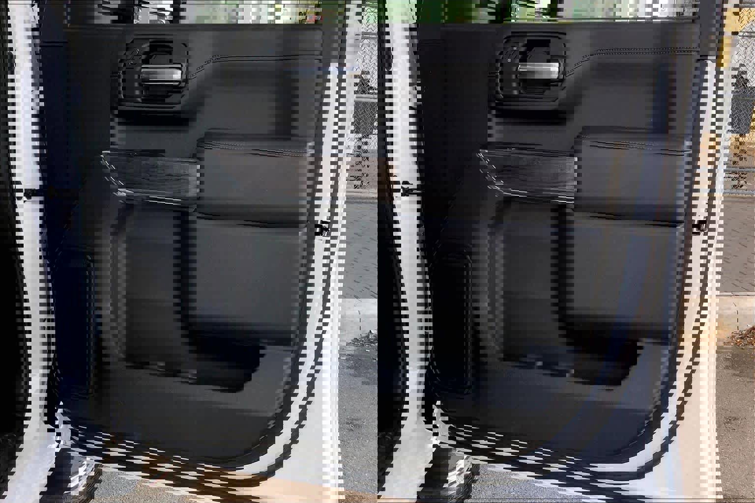 Used 2022 Chevrolet Silverado 3500 LTZ w/ LTZ Plus Package image 23