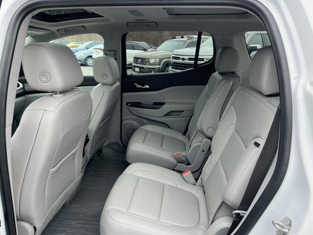Used 2022 GMC Acadia SLT w/ Preferred Package image 26