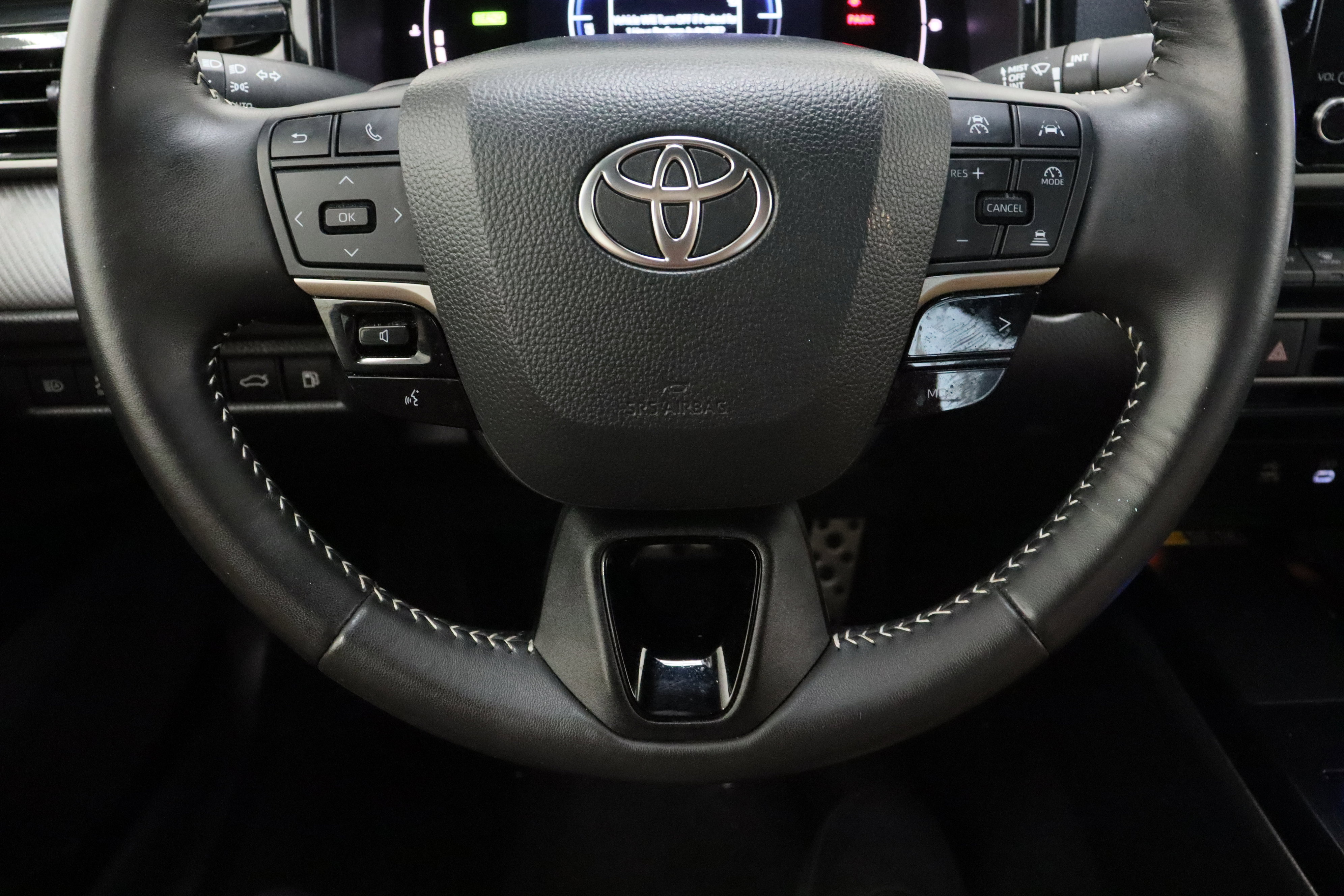 Certified 2025 Toyota Camry SE image 24