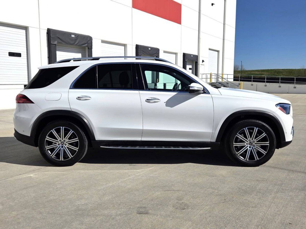 Used 2024 Mercedes-Benz GLE 350 4MATIC image 4