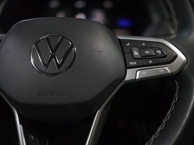 Used 2022 Volkswagen Tiguan SE FWD image 23
