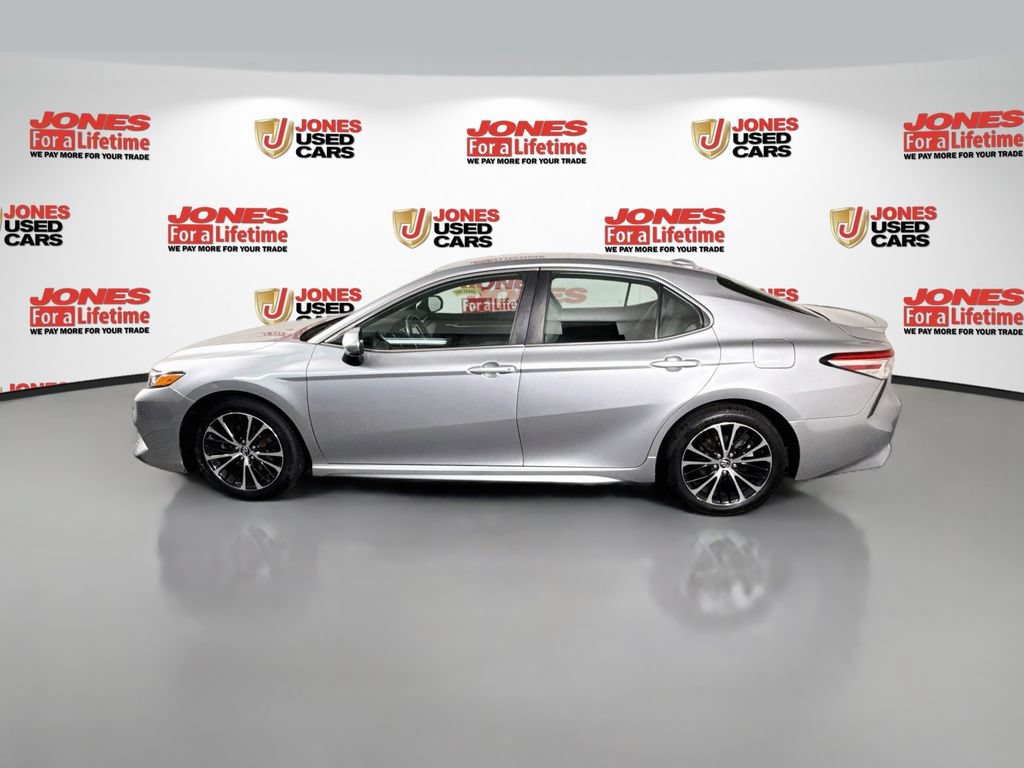 Used 2020 Toyota Camry SE FWD image 13