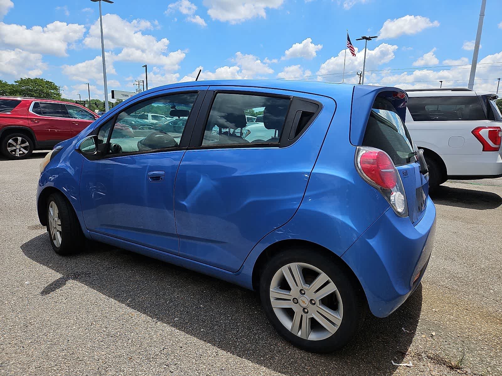 Used 2014 Chevrolet Spark LT FWD image 4