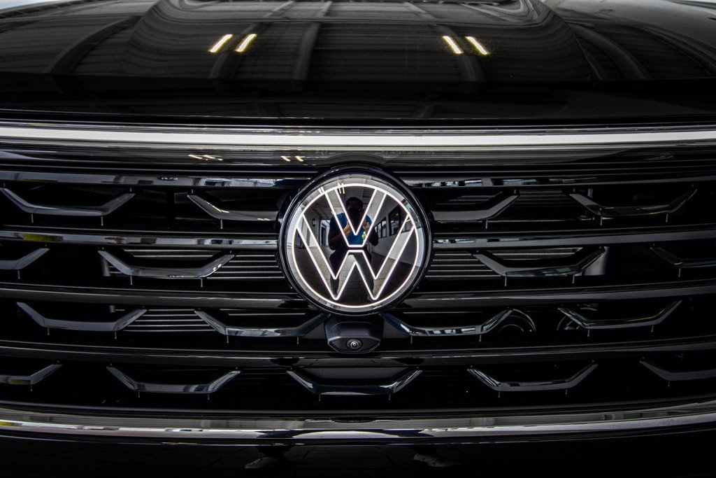 New 2026 Volkswagen Atlas SEL Premium R-Line image 9