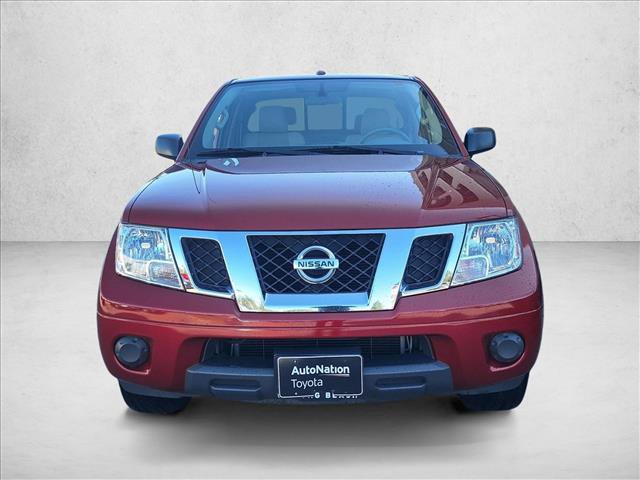 Used 2014 Nissan Frontier SV image 2