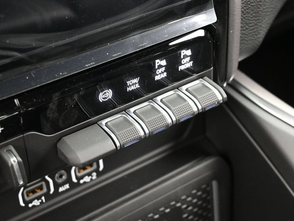 New 2026 RAM 3500 Laramie w/ Night Edition AWD/4WD image 24