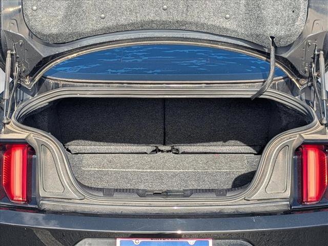 Used 2015 Ford Mustang EcoBoost image 6