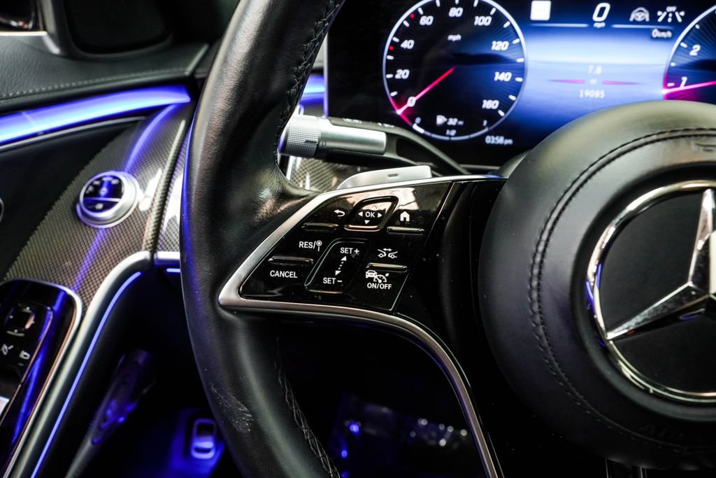 Used 2022 Mercedes-Benz S 500 4MATIC w/ AMG Line Package image 36
