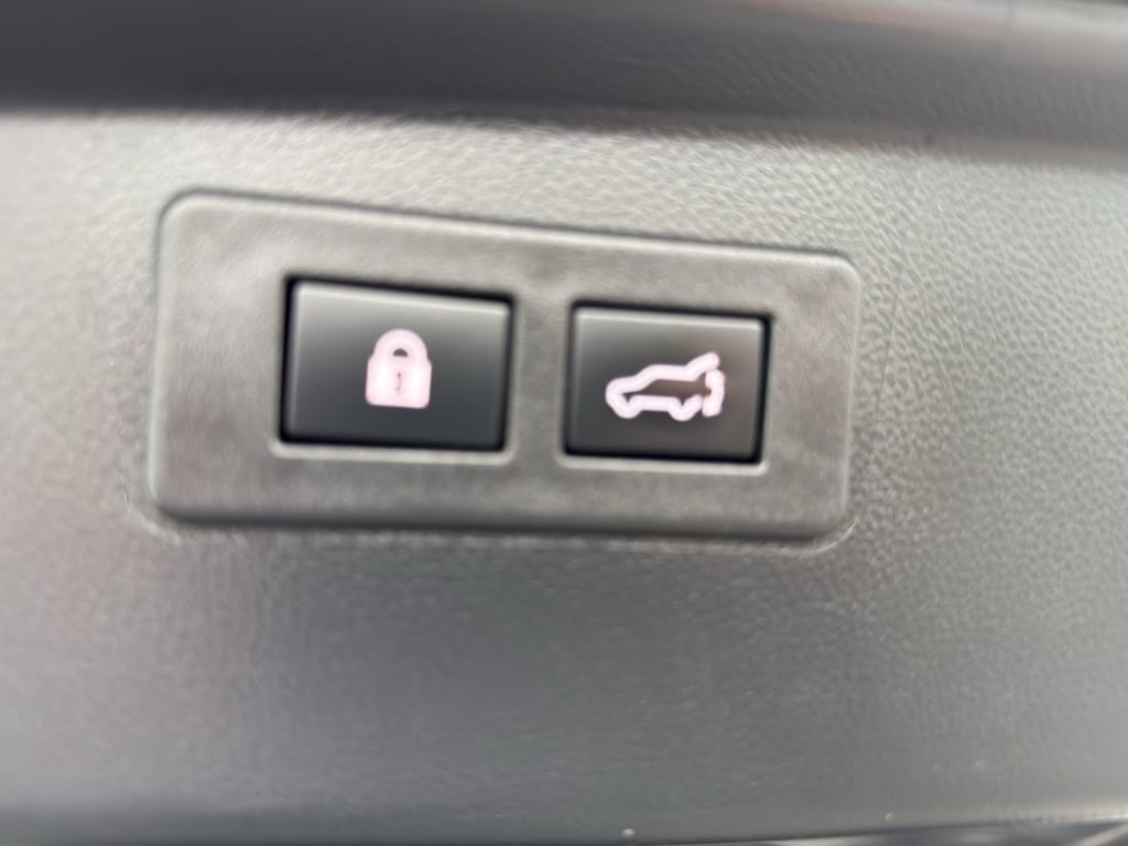 Used 2023 Subaru Outback Limited XT AWD/4WD image 21
