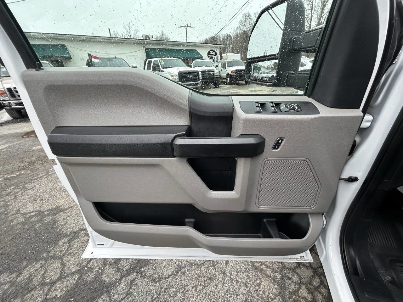 Used 2019 Ford F550 4x4 Crew Cab Super Duty image 19