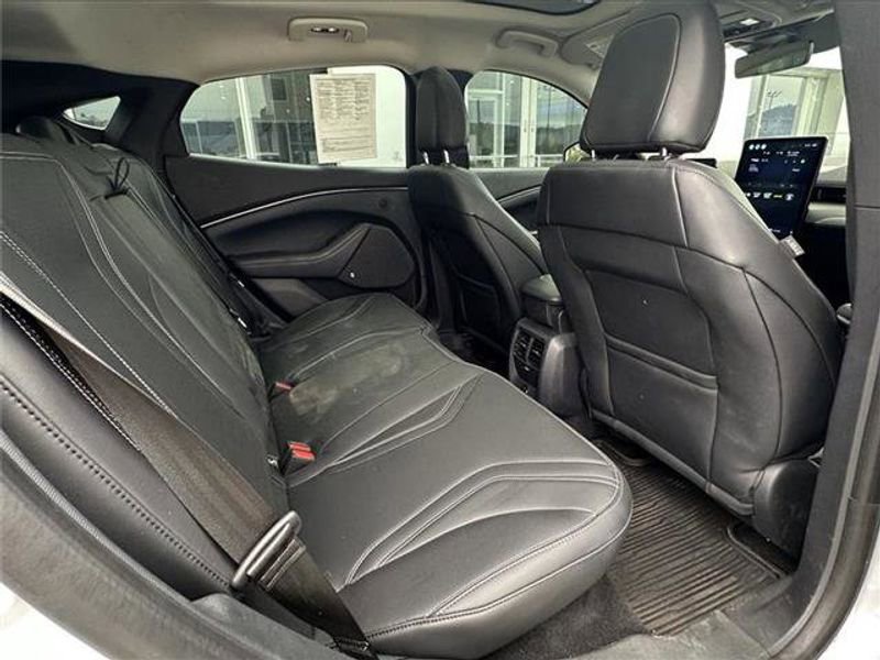 Used 2022 Ford Mustang Mach-E Premium image 11