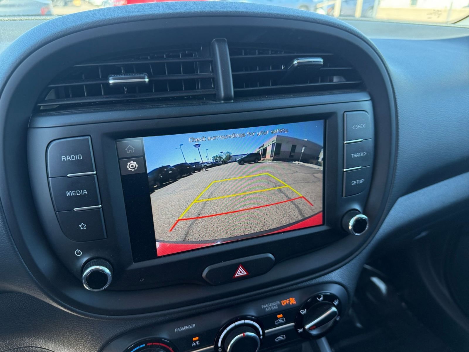 Used 2025 Kia Soul LX w/ LX Technology Package image 24