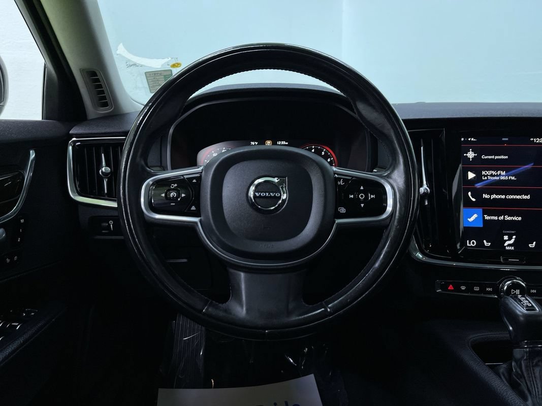 Used 2018 Volvo S90 T5 Momentum w/ Convenience Package FWD image 20