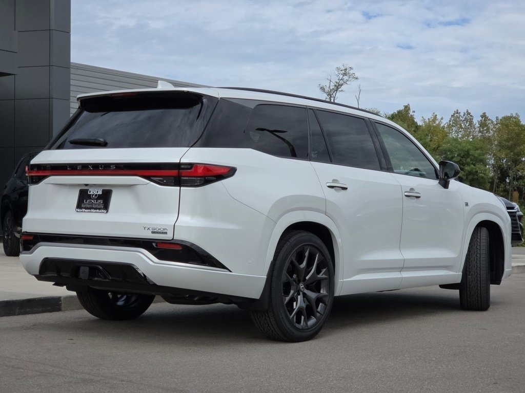 New 2026 Lexus TX 500h AWD image 32