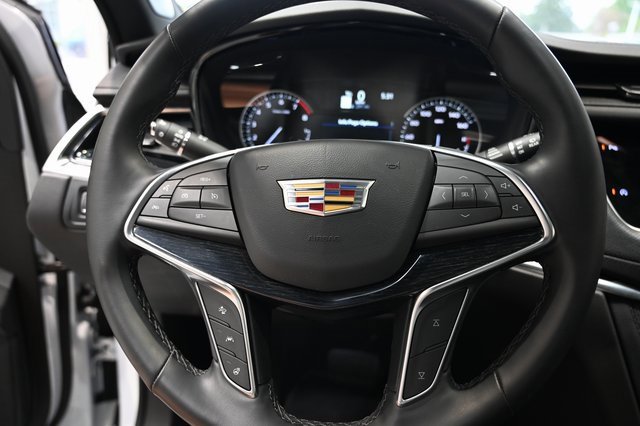 Used 2025 Cadillac XT5 Premium Luxury image 21