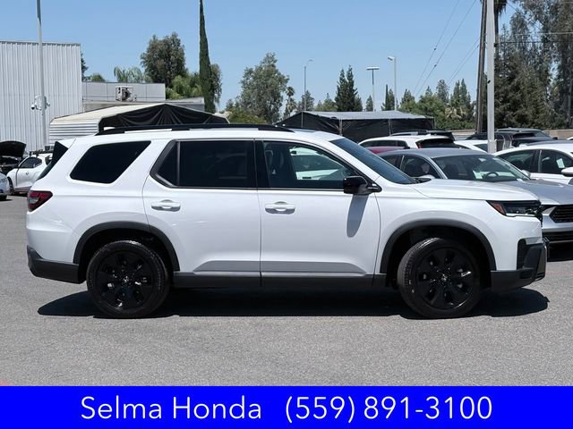 New 2026 Honda Pilot Black Edition image 3