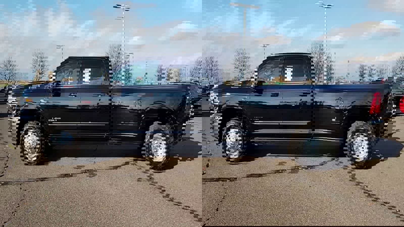 New 2026 RAM 3500 Limited image 5