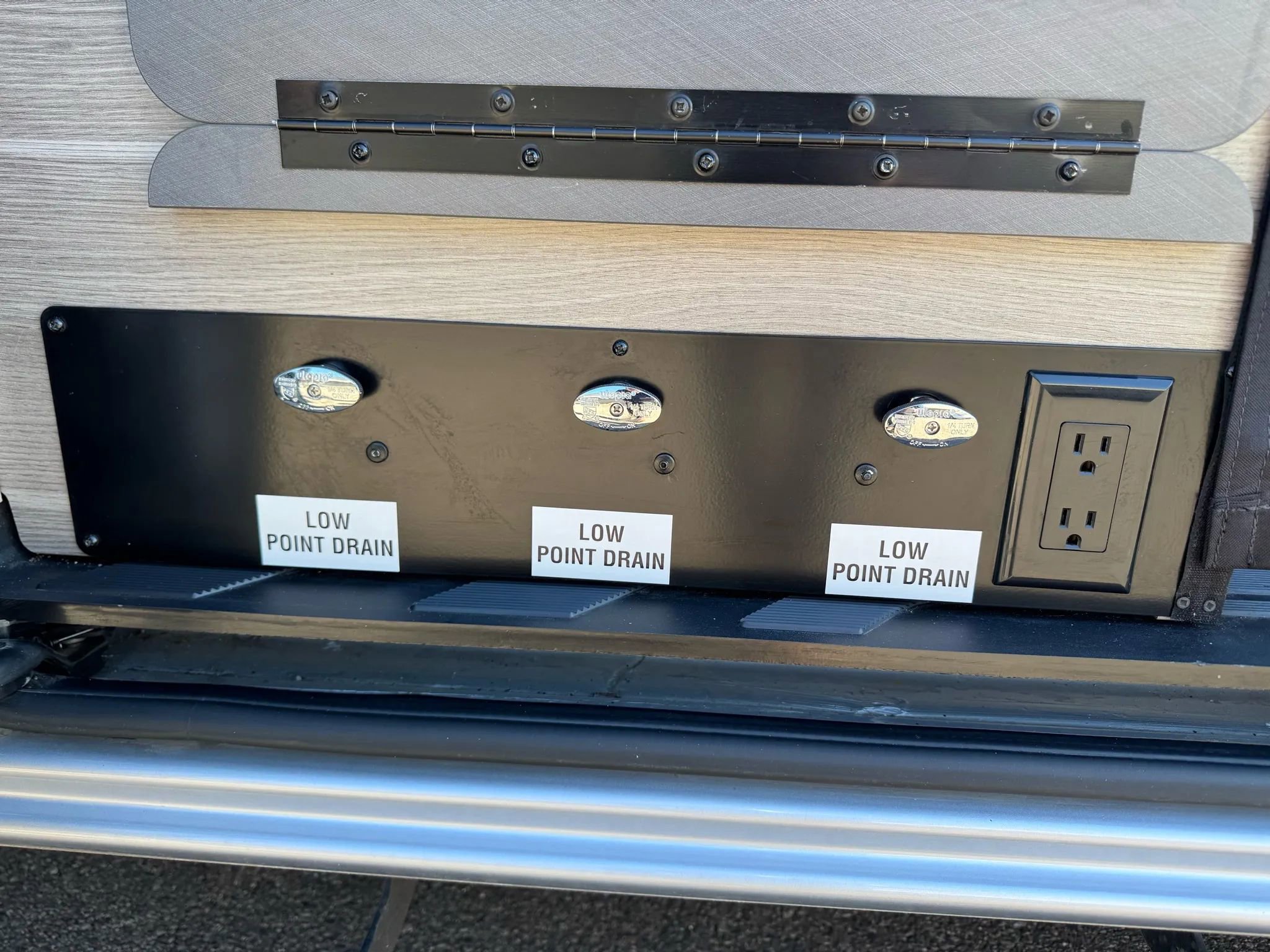 Used 2022 Mercedes-Benz Sprinter 2500 image 28