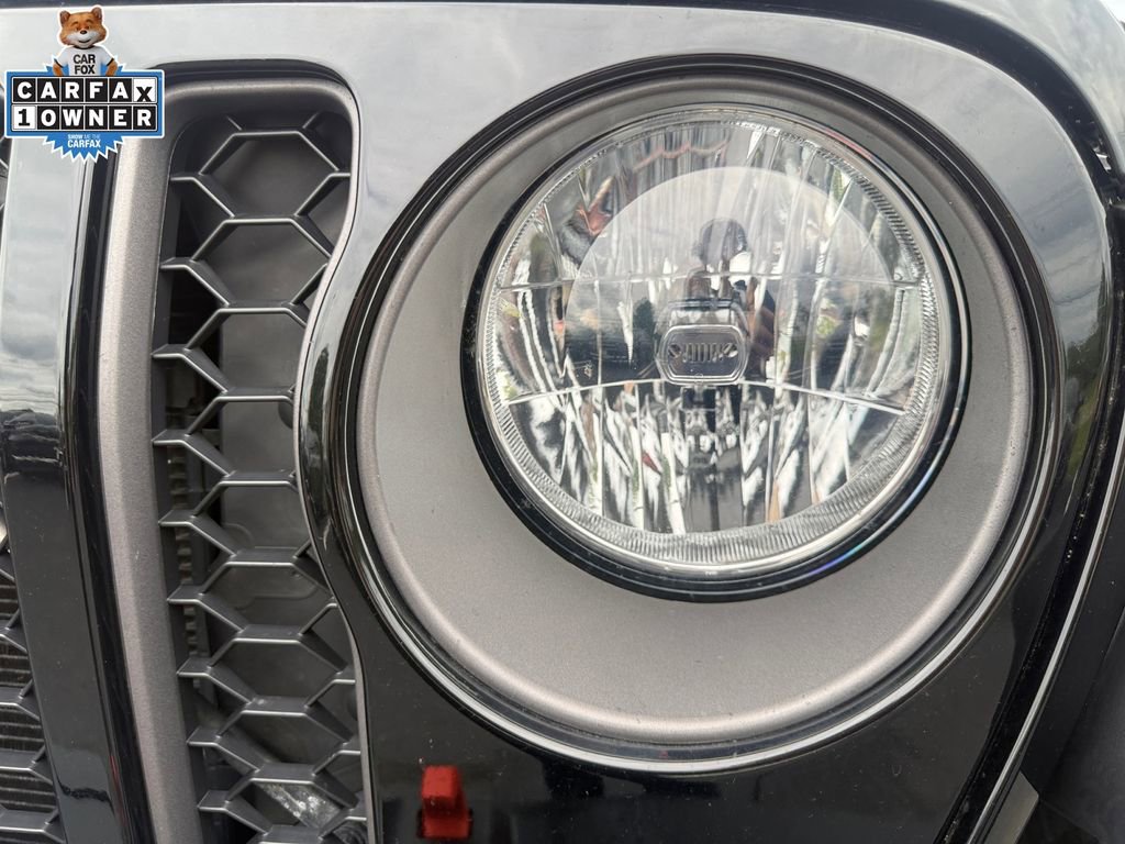 Used 2021 Jeep Gladiator Mojave AWD/4WD image 22