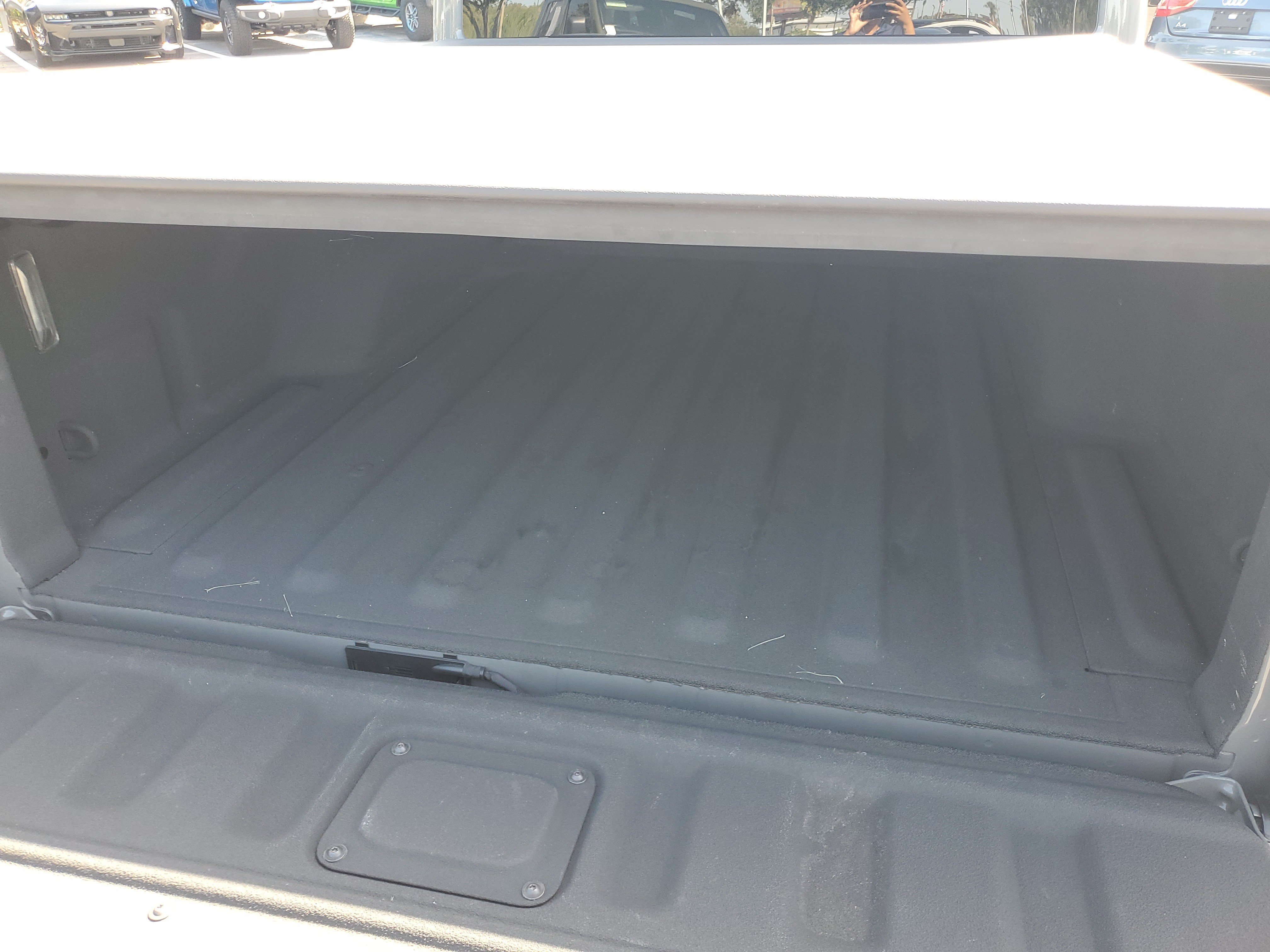 Used 2022 Jeep Gladiator Mojave AWD/4WD image 7