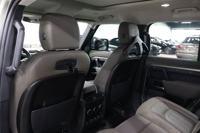 Used 2020 Land Rover Defender 110 S image 16