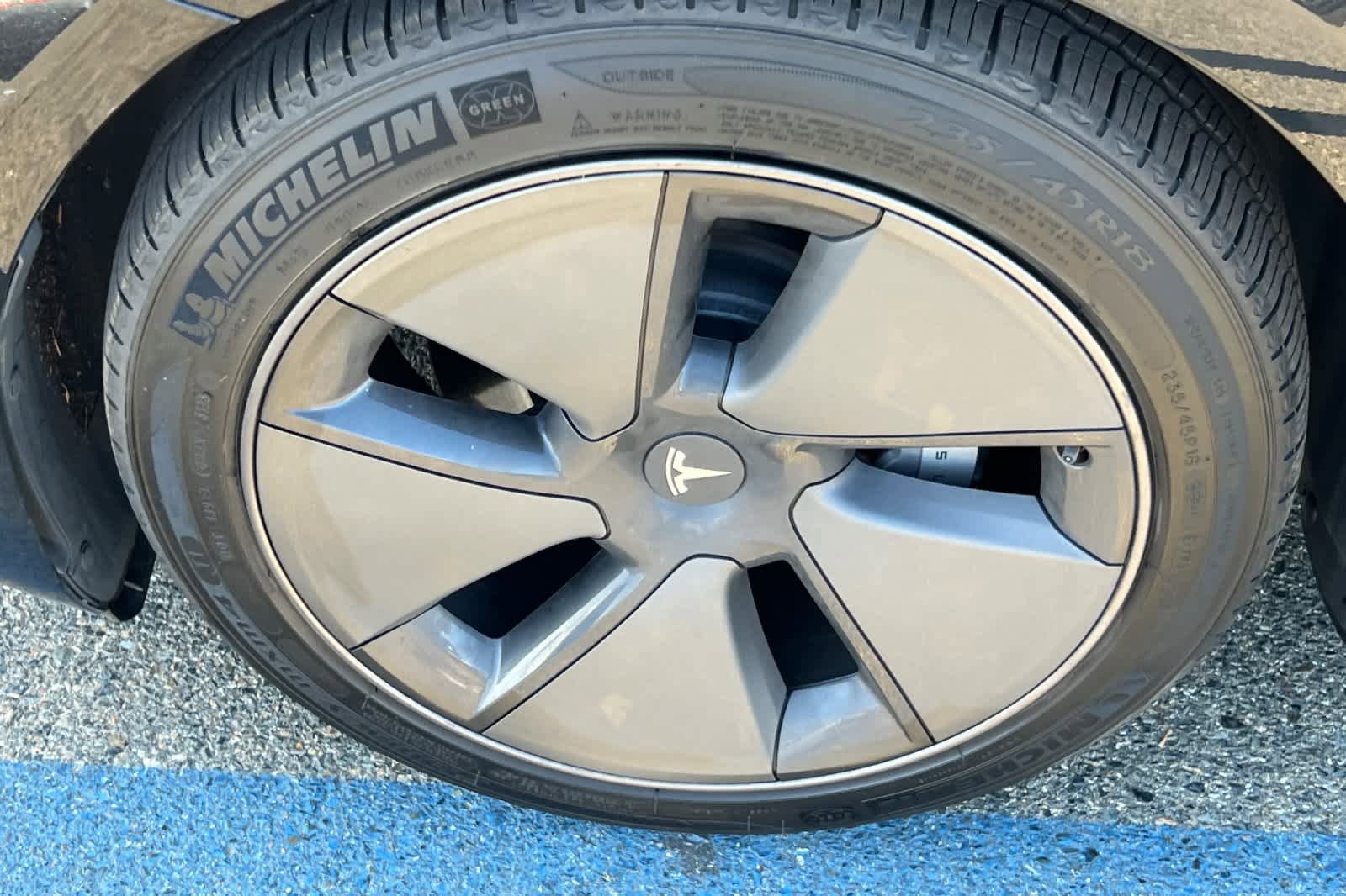 Used 2021 Tesla Model 3 Standard Range Plus RWD image 10
