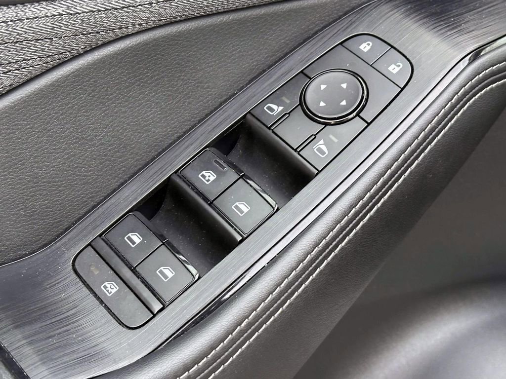 Certified 2021 Nissan Rogue SV image 16