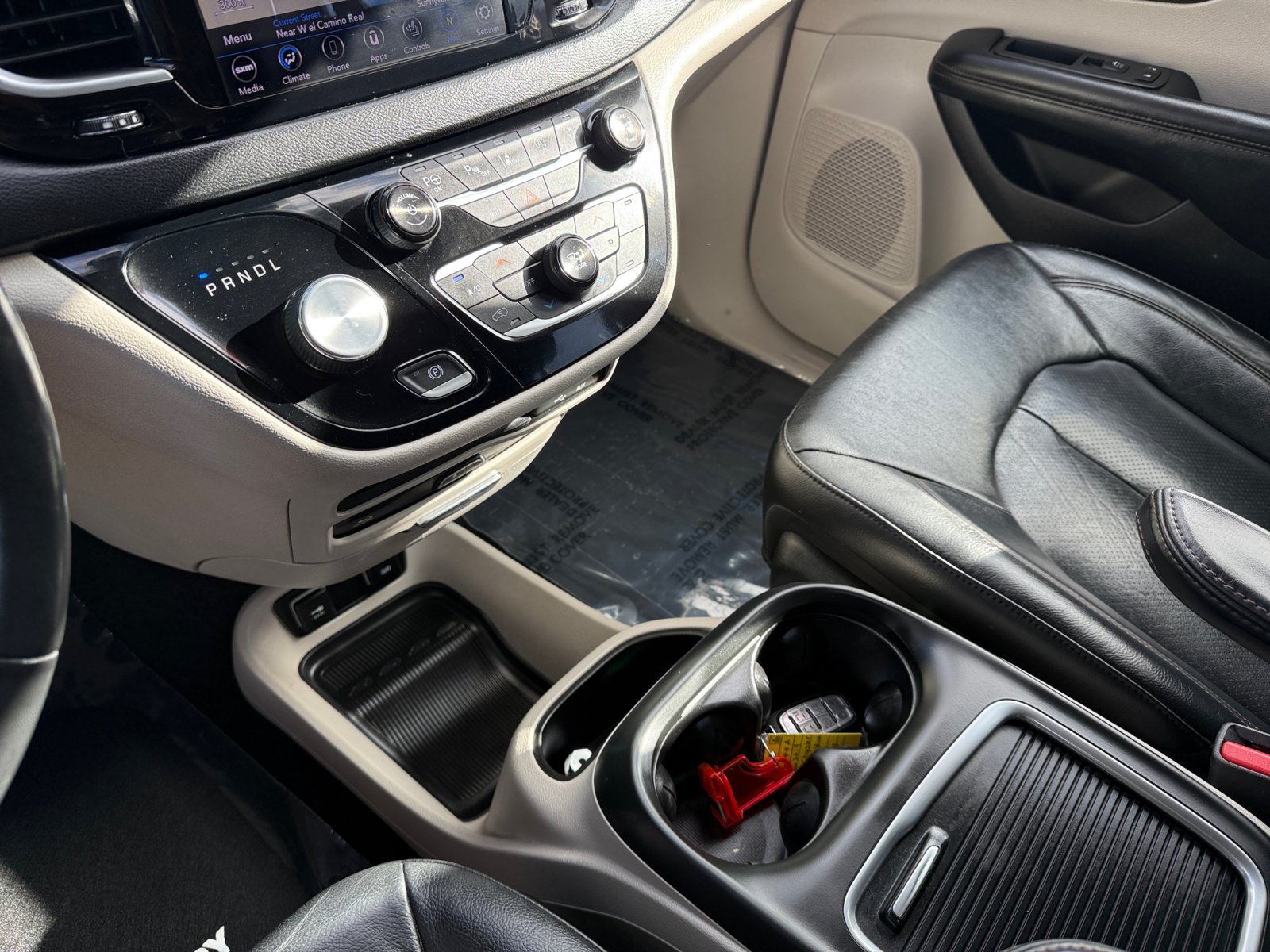 Used 2019 Chrysler Pacifica Touring-L Plus w/ Advanced Safetytec Group FWD image 13