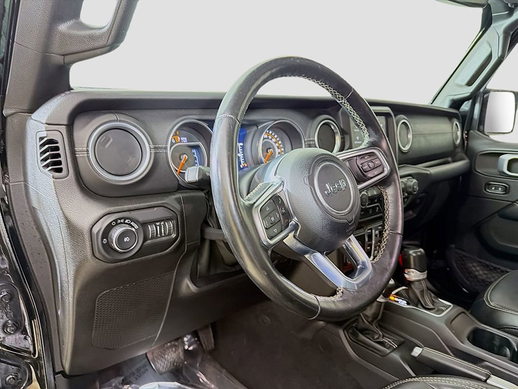 Used 2020 Jeep Wrangler Unlimited Sahara image 17
