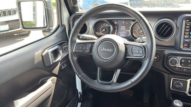Used 2022 Jeep Wrangler Unlimited Sport w/ Sun And Sound Package AWD/4WD image 21