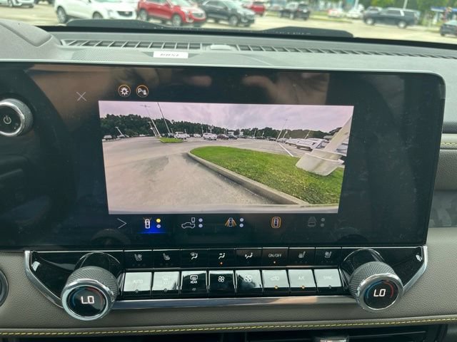 New 2026 Chevrolet Colorado ZR2 w/ Technology Package AWD/4WD image 29