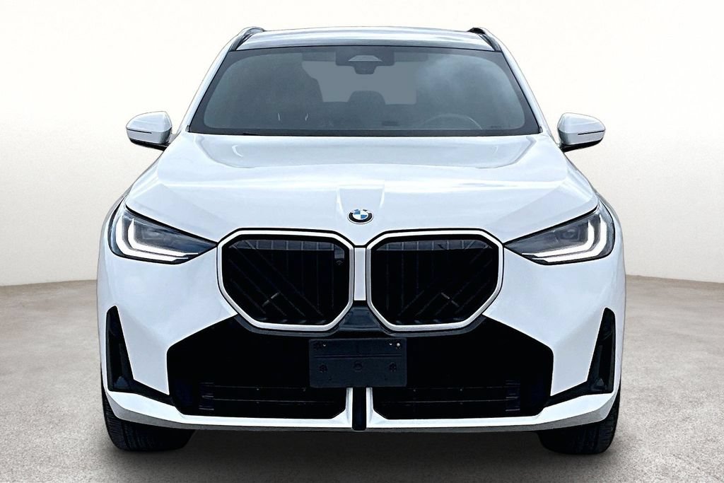 Used 2025 BMW X3 xDrive30i AWD/4WD image 4