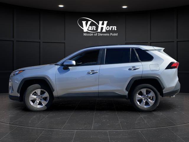 Used 2023 Toyota RAV4 XLE w/ Convenience Package image 4