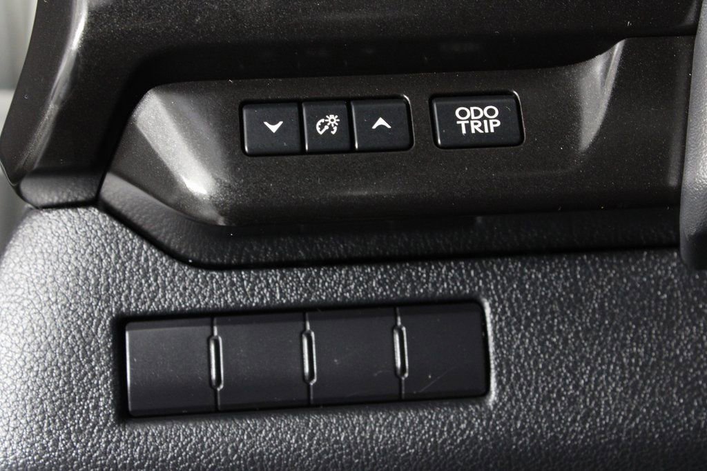 Used 2019 Lexus UX 200 image 22