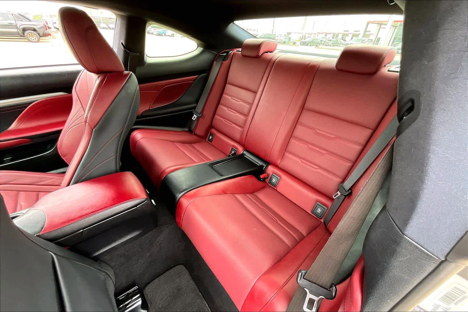 Used 2016 Lexus RC 200t RWD image 17