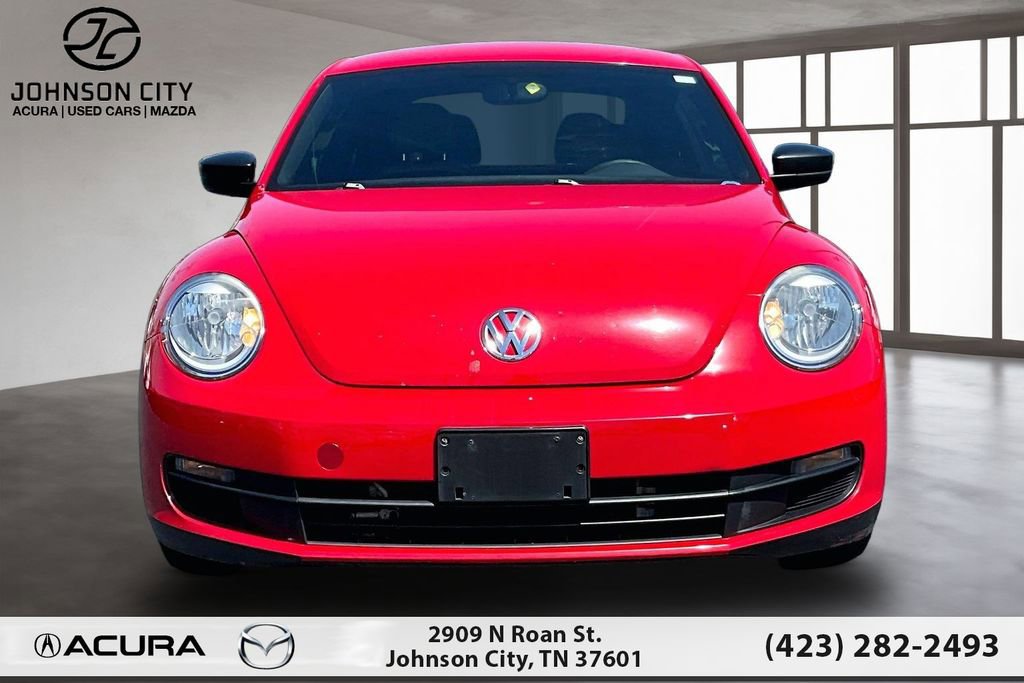 Used 2015 Volkswagen Beetle 1.8T Classic FWD image 3
